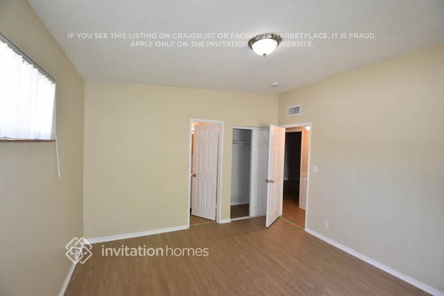 Building Photo - 3317 SW 15th Ct