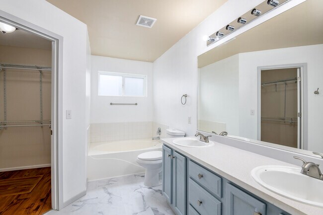 Building Photo - 14950 Prairie Vista Loop SE