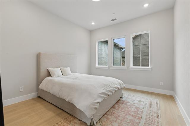 Building Photo - 4416 Burge Ave