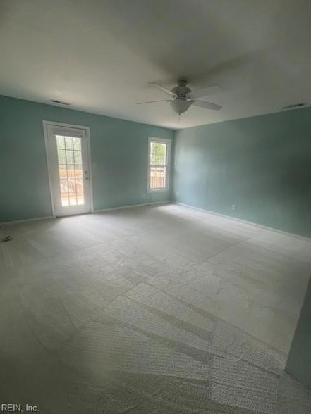 Building Photo - 1002 Colonial Meadows Way