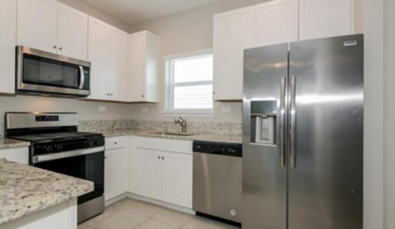 Building Photo - 463909 FL-200