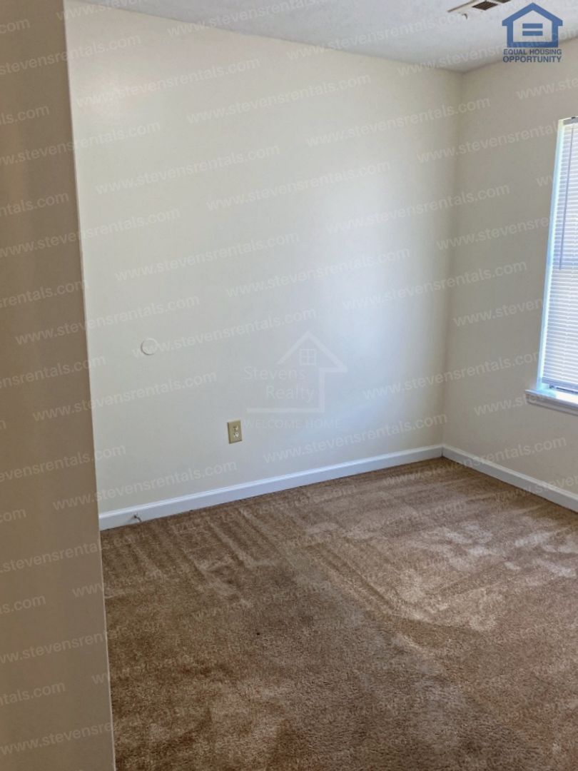 Building Photo - 251 Dogwood Pointe Dr