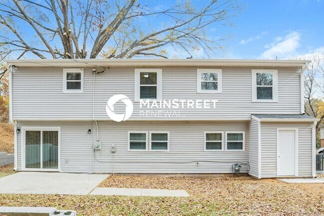 Building Photo - 5 Bedroom Pet-Friendly Home in Winston-Salem, NC with Main Street Renewal