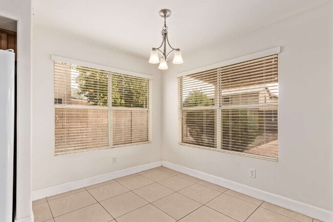 Building Photo - Rancho Del Mar Beauty