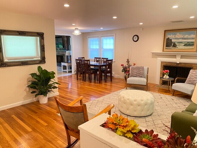 Building Photo - 15 Winchester Dr