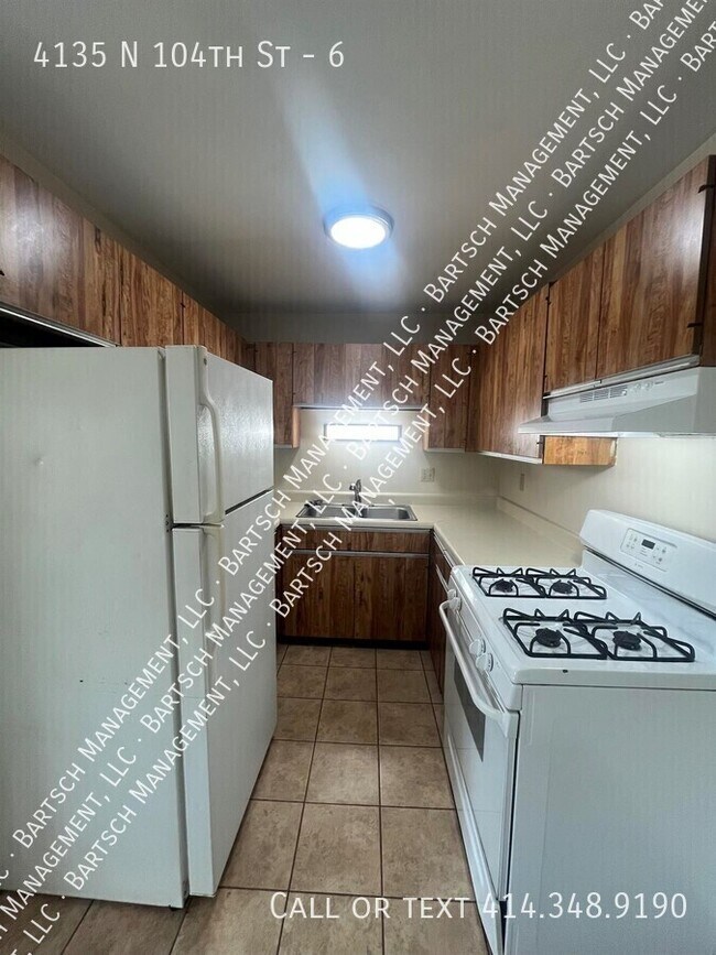 Building Photo - 4135 N 104th St