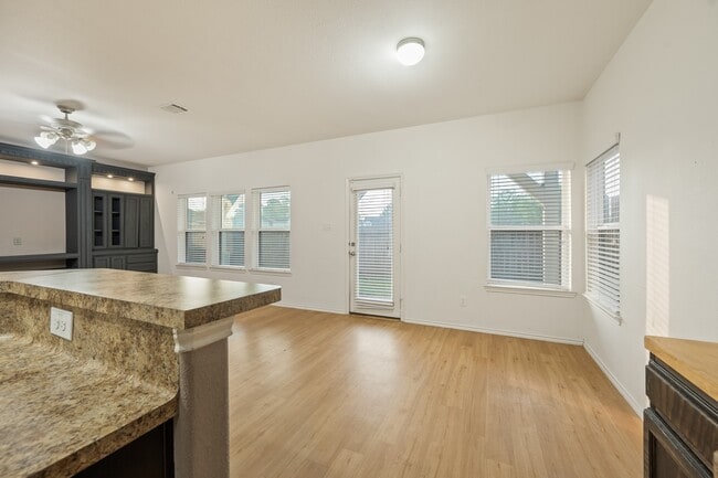 Building Photo - 2827 Arica Ln