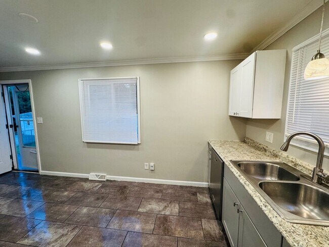 Building Photo - 8215 Crudele Dr