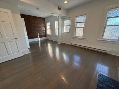 Building Photo - 1402 Beacon St