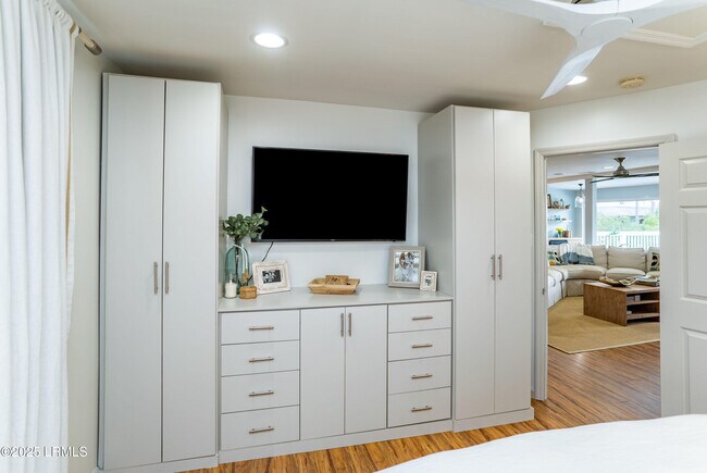 Building Photo - 55 Coosaw River Dr
