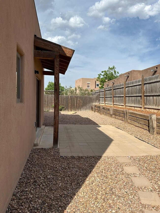 Building Photo - 7603 Mesa Del Oro Ln