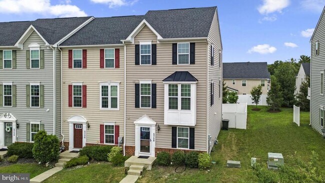 Building Photo - 5758 Barts Way