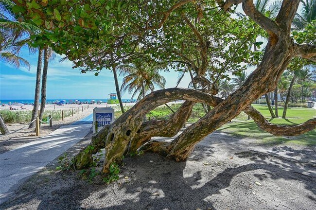 Building Photo - 111 Briny Ave