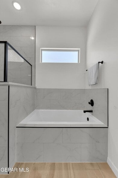 Building Photo - 7424 Rio Rimac Dr