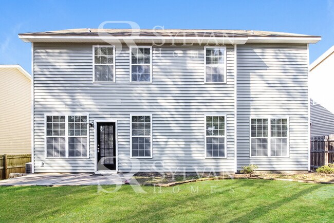 Building Photo - At Last, This Is What You Have Been Searching For!