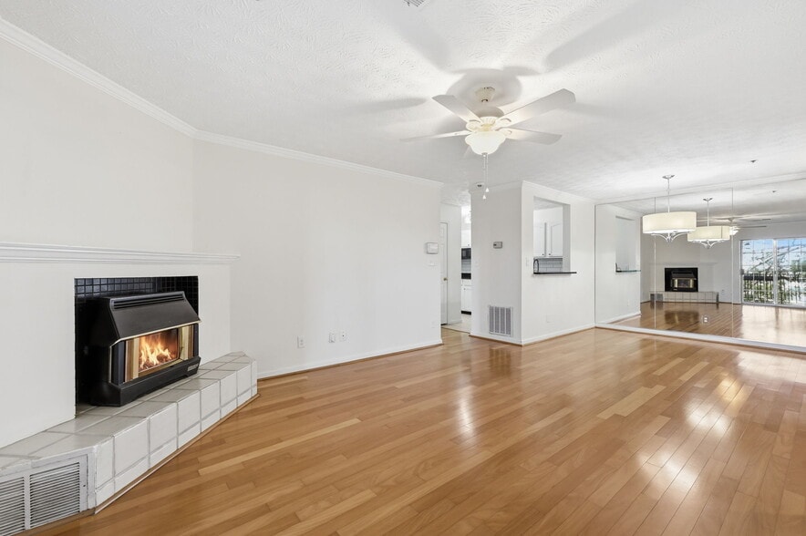 Building Photo - 970 Sidney Marcus Blvd NE