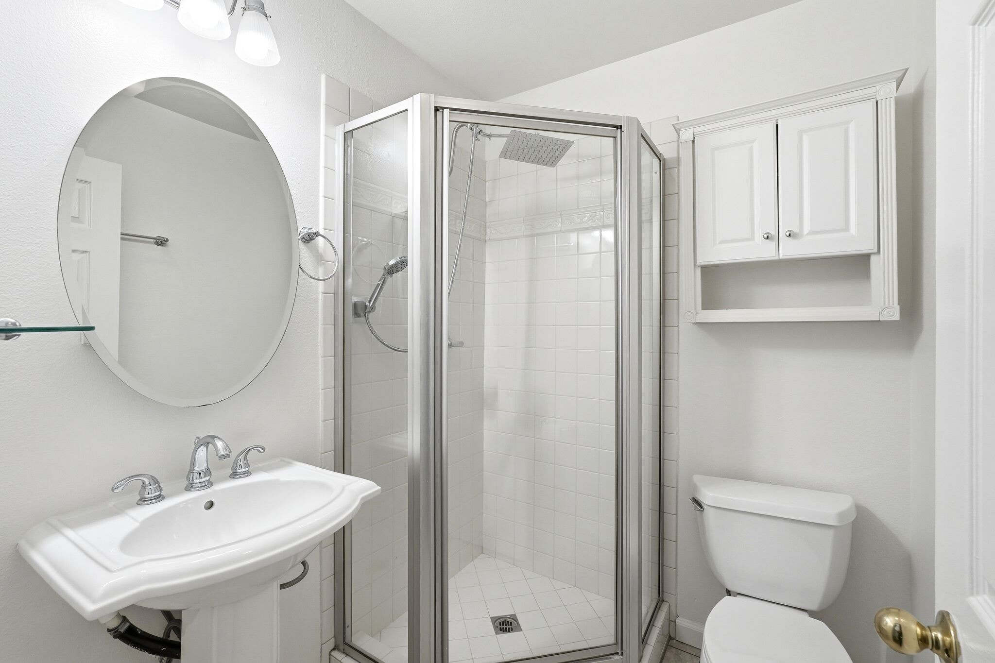 Building Photo - 497 S El Molino Ave