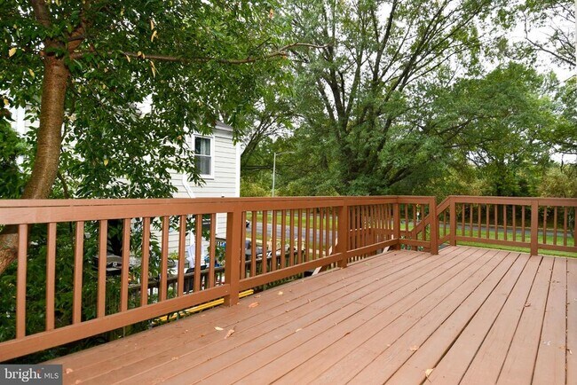 Building Photo - 13216 Country Ridge Dr