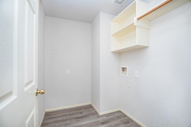 Building Photo - 2710 Falcon Knoll Ln