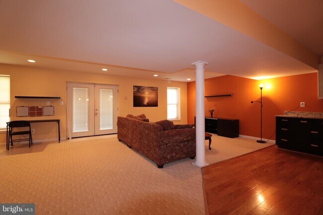 Building Photo - 11151 Yellow Leaf Way