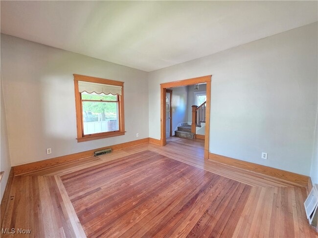 Building Photo - 1116 Adelaide Ave SE