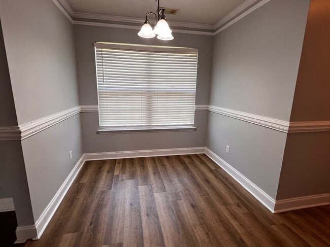 Building Photo - 92 Jackson Ave NE