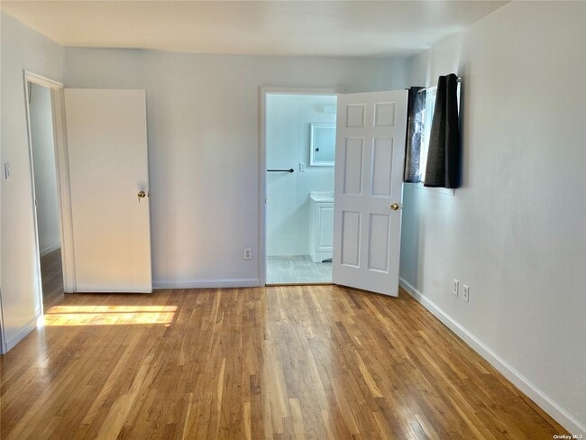 Building Photo - 54-20 Kissena Blvd