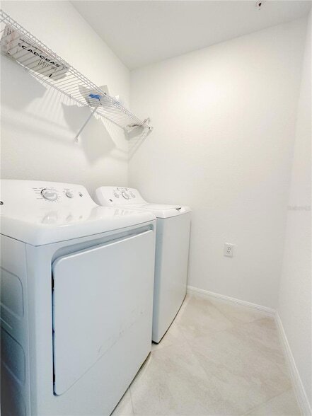 Building Photo - 14204 Heritage Landing Blvd