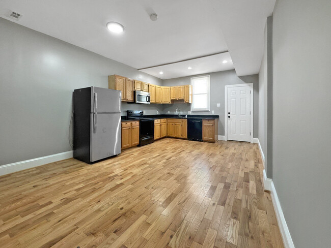 Building Photo - 2265 Reisterstown Rd