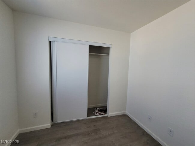 Building Photo - 7324 Empress Dr