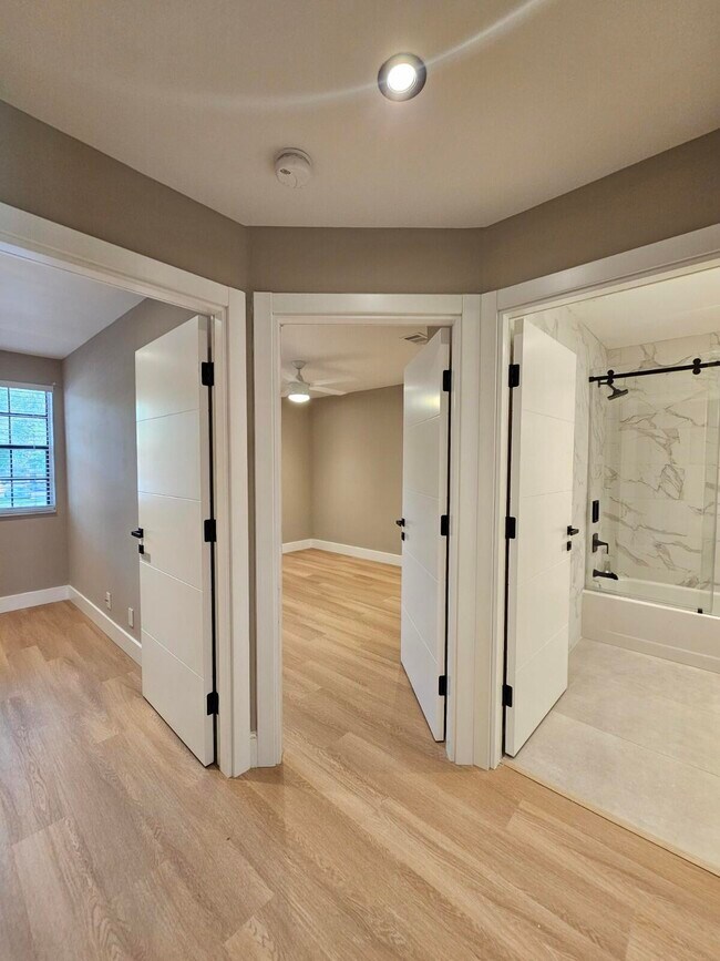 Building Photo - 3190 Leewood Terrace