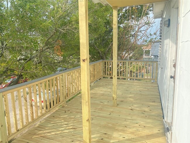 Building Photo - 5618 Avenue L Ave