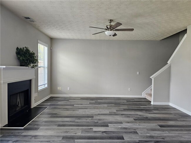 Building Photo - 819 Clairidge Elm Trail SW