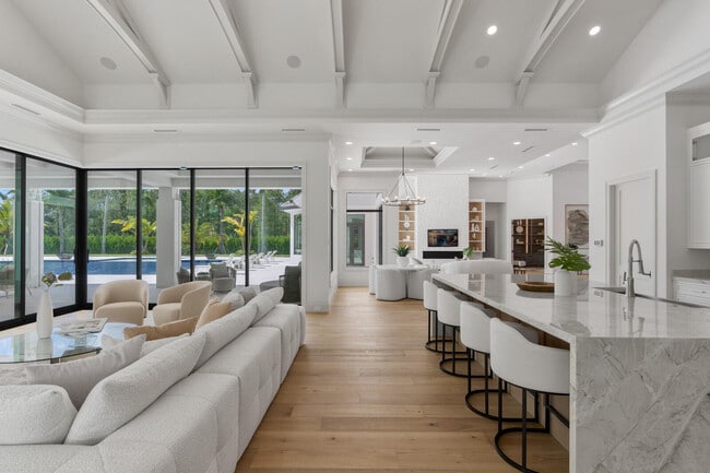 Building Photo - 14699 Black Bear Rd