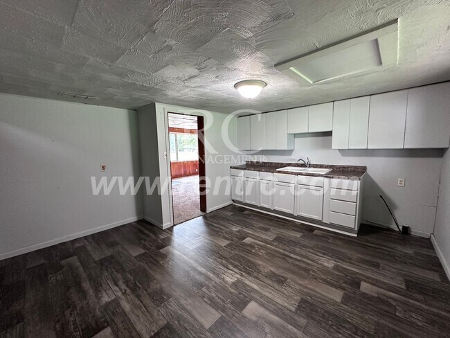 Building Photo - 230 Tennessee-
