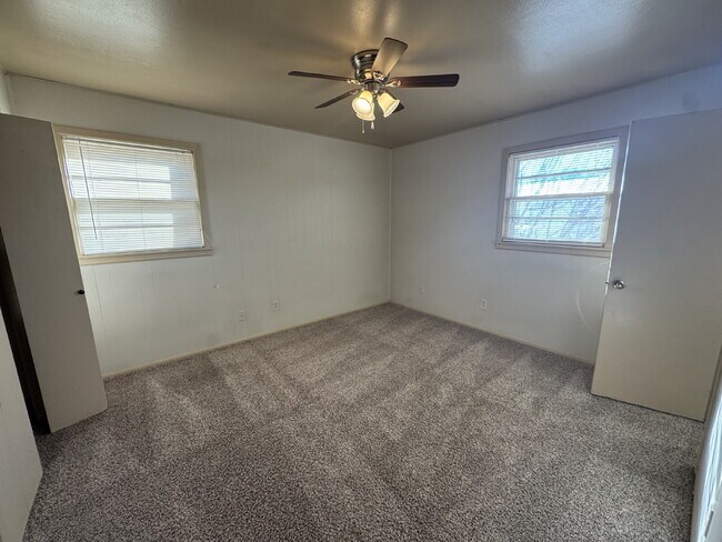 Building Photo - Beautiful 3-Bedroom Home with 2 Baths on 14th Street, Lubbock!