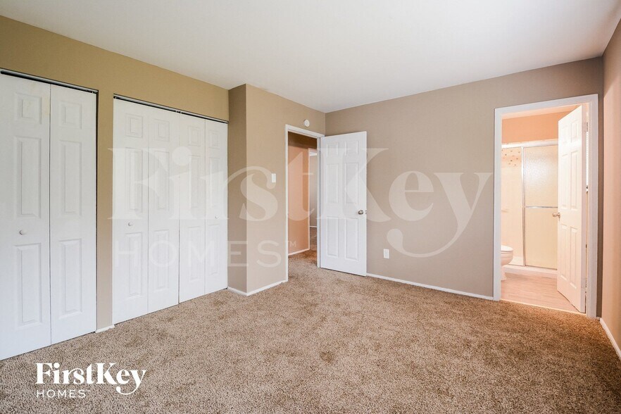 Building Photo - 5707 Hidden Cove Ln