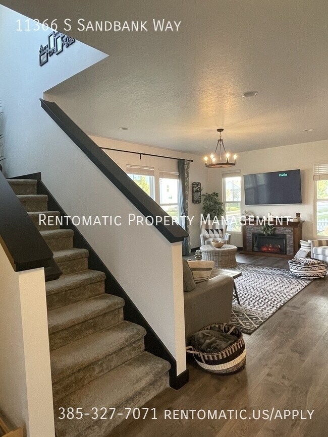 Building Photo - 11366 Sandbank Way