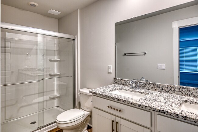 Building Photo - 103 S Grassland Rd