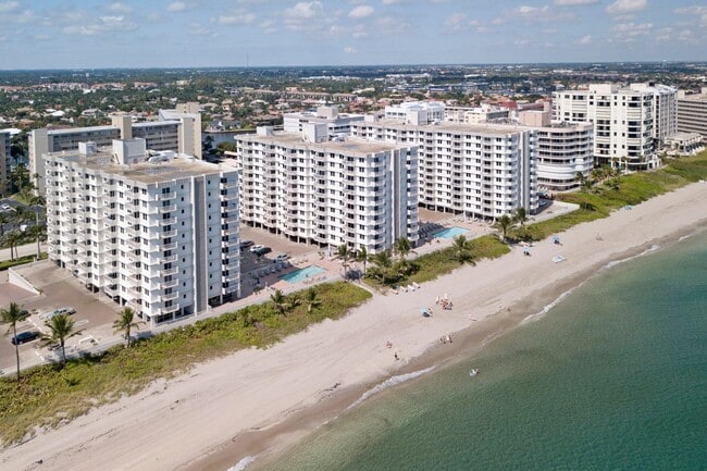 Building Photo - 3221 S Ocean Blvd