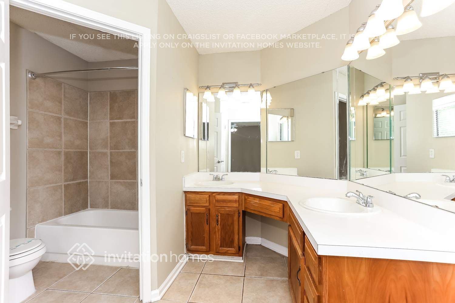 Building Photo - 361 Hickory Hollow Dr N