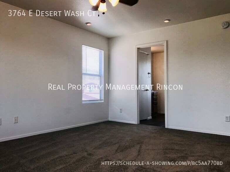 Building Photo - 3764 E Desert Wash Ct