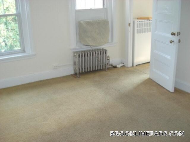 Building Photo - 1223 Beacon St