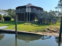 Building Photo - 2633 Bayshore Pkwy