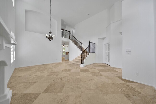 Building Photo - 7 Churchdale Pl
