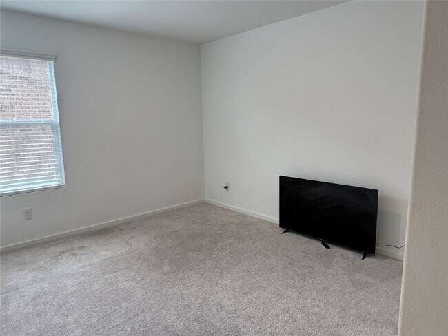 Building Photo - 3057 Ashbrook Ln