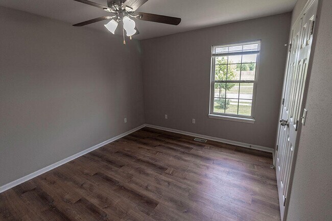 Building Photo - 4016 Snowy Owl Dr