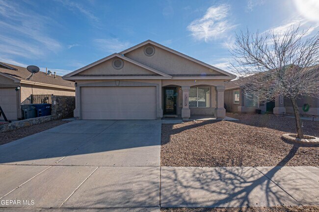 Primary Photo - 12712 Roberto Nunez Ln