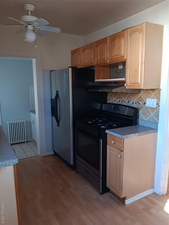 Building Photo - 89 Hillcrest Ave