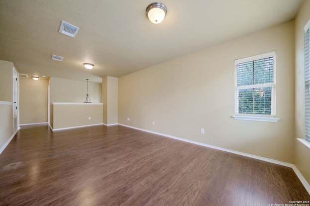 Building Photo - 9902 Meadow Lark